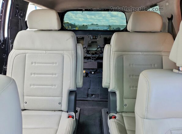 5NMP54GL3RH017816 2024 HYUNDAI SANTA Black Rear seats view