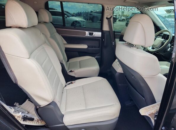 5NMP54GL3RH017816 2024 HYUNDAI SANTA Black Rear interior view