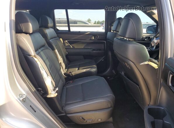 5NMP54GL7RH033355 2024 HYUNDAI SANTA Silver უკანა სალონის ხედი