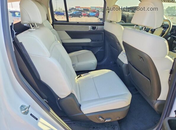 5NMP5DG13SH068625 2025 HYUNDAI SANTA White Rear interior view