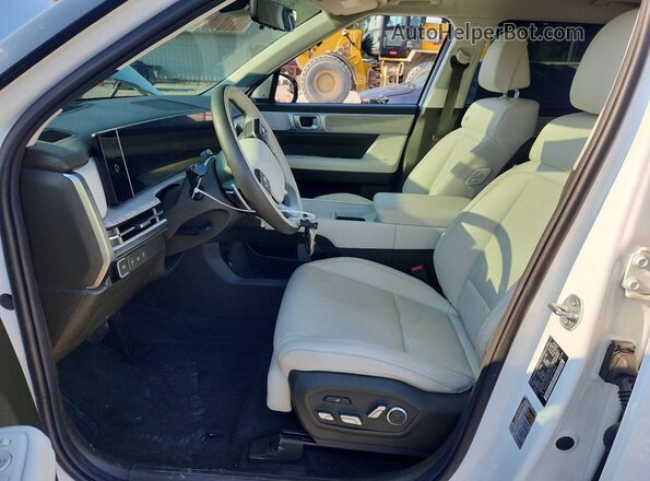 5NMP5DG13SH068625 2025 HYUNDAI SANTA White Front interior view