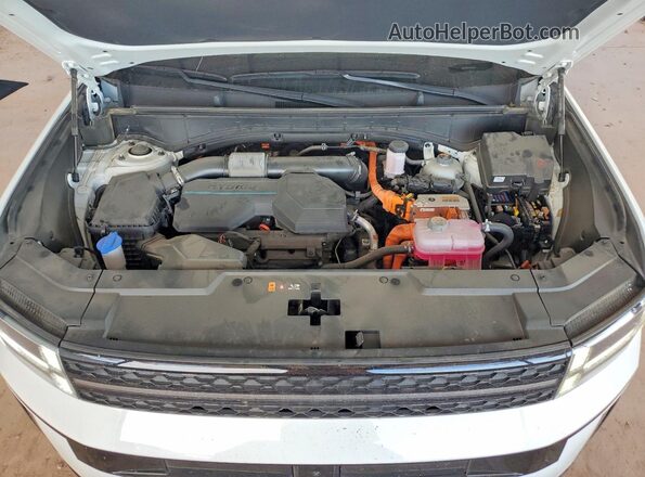 5NMP5DG17SH046014 2025 HYUNDAI SANTA White ძრავის განყოფილების ხედი