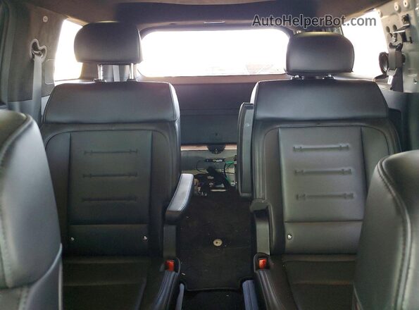 5NMP5DG17SH046014 2025 HYUNDAI SANTA White უკანა სავარძლების ხედი