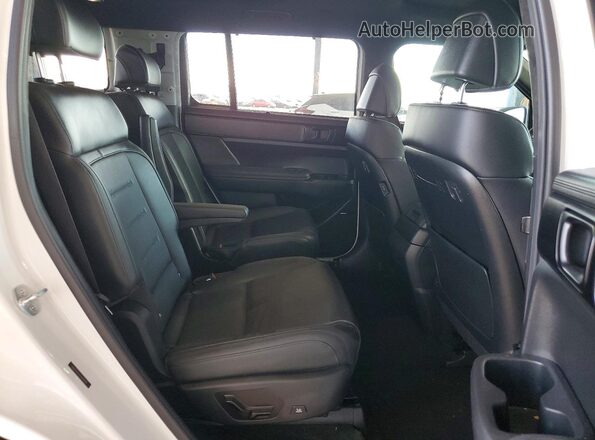 5NMP5DG17SH046014 2025 HYUNDAI SANTA White უკანა სალონის ხედი