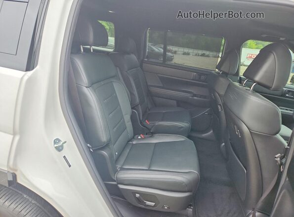 5NMP5DG17SH061855 2025 HYUNDAI SANTA White Вид задньої частини салону