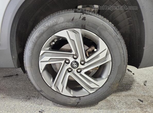 5NMS24AJ7PH563493 2023 HYUNDAI SANTA Silver 360 interior view