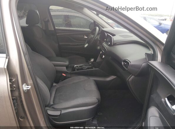 5NMS2CAD8KH018254 2019 HYUNDAI SANTA FE Gray Front interior view
