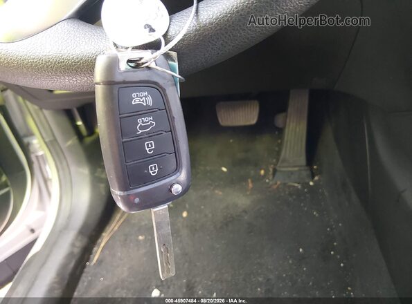 5NMS2CAD8KH088515 2019 HYUNDAI SANTA FE Silver Առջևի վահանակի տեսք