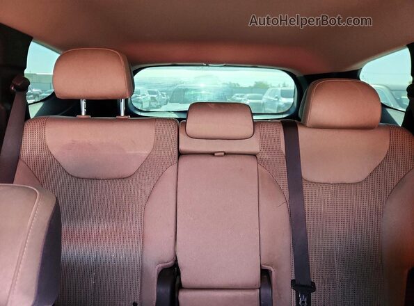 5NMS33AD7KH121176 2019 HYUNDAI SANTA Red უკანა სავარძლების ხედი