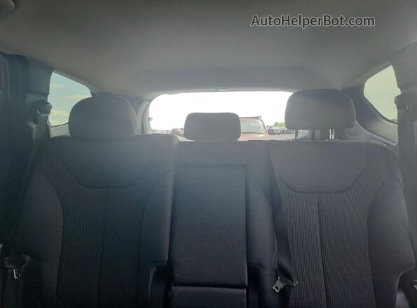 5NMS3CAD4KH055606 2019 HYUNDAI SANTA Red Rear seats view