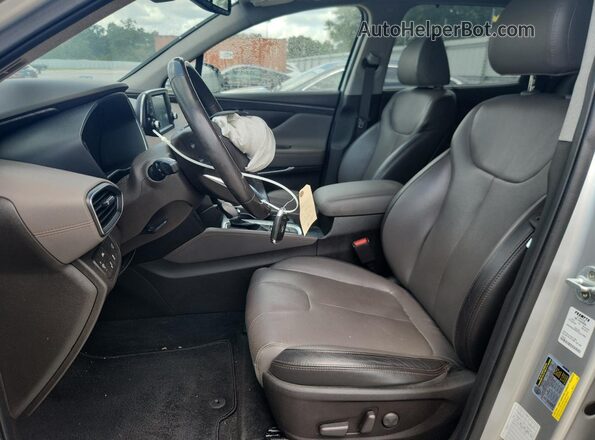 5NMS53AA2KH046144 2019 HYUNDAI SANTA Silver Front interior view