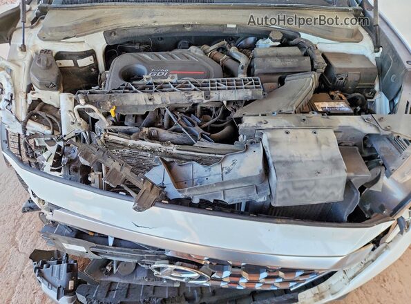 5NMS53AA5KH128594 2019 HYUNDAI SANTA White Engine compartment view