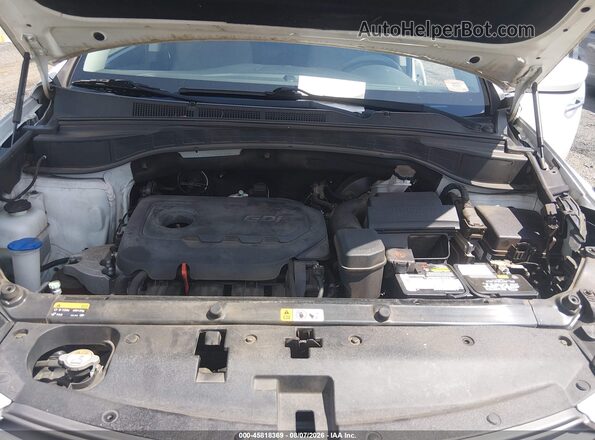 5NMZT3LB0HH017289 2017 HYUNDAI SANTA FE SPORT Белый Вид сзади