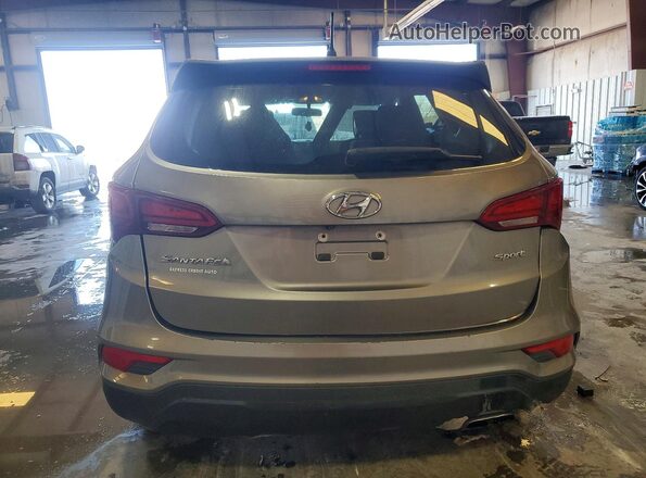 5NMZT3LB2JH097233 2018 HYUNDAI SANTA Gray Rear view