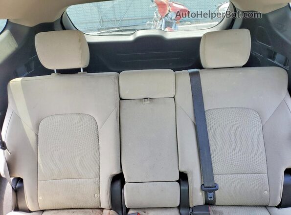 5NMZT3LB4HH026576 2017 HYUNDAI SANTA White Widok tylnych siedzeń