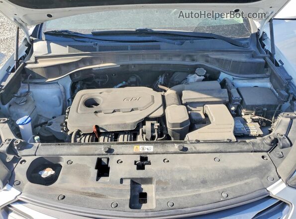 5NMZTDLB0JH073227 2018 HYUNDAI SANTA White Вид задньої частини салону