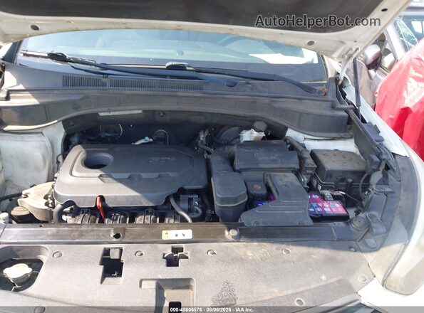 5NMZTDLB3JH085579 2018 HYUNDAI SANTA FE SPORT White Rear view