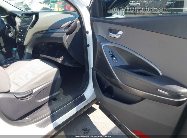 5NMZTDLB3JH085579 2018 HYUNDAI SANTA FE SPORT White Front interior view