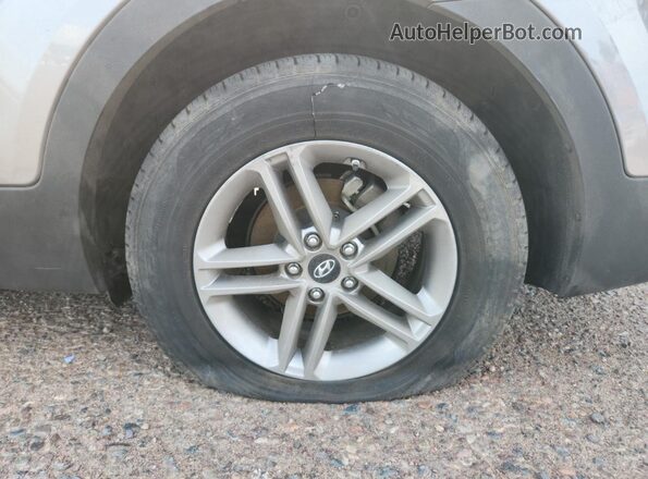 5NMZU3LB0JH099897 2018 HYUNDAI SANTA Silver 