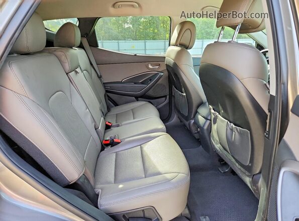 5NMZU3LB8HH026089 2017 HYUNDAI SANTA Gray Vista interior trasera