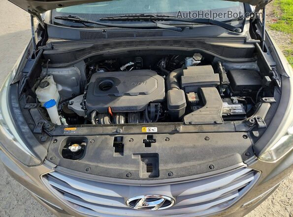 5NMZU3LB8HH026089 2017 HYUNDAI SANTA Gray Vista del compartimento del motor