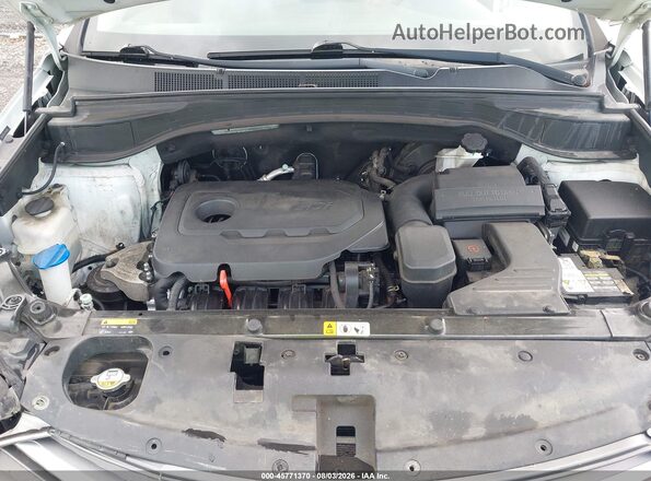 5NMZUDLB2HH040981 2017 HYUNDAI SANTA FE SPORT White Հետևի տեսք
