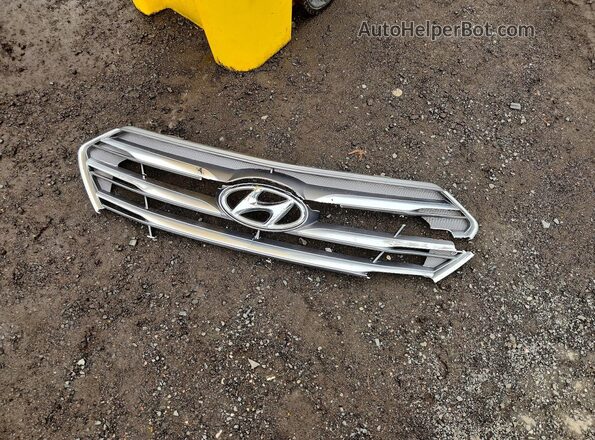 5NMZUDLB2JH103101 2018 HYUNDAI SANTA Beige Vista de la etiqueta del VIN