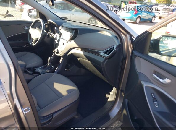 5NMZUDLB8HH050057 2017 HYUNDAI SANTA FE SPORT Серебряный Вид салона спереди