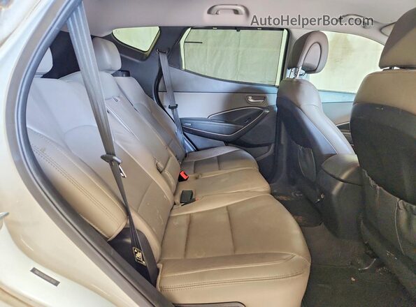 5NMZUDLBXHH013950 2017 HYUNDAI SANTA White Вид задньої частини салону