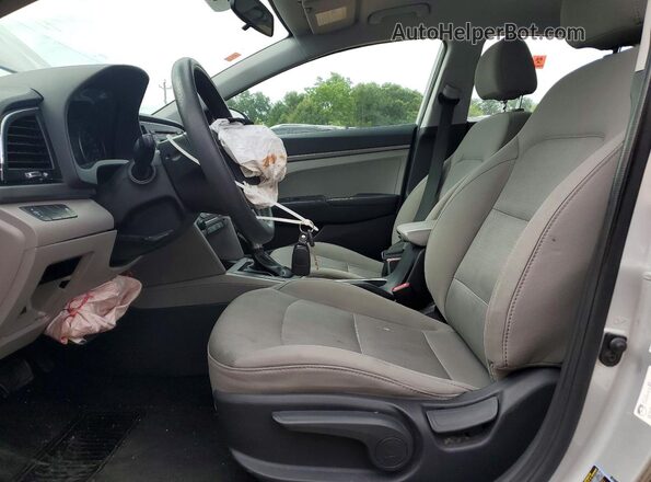 5NPD74LF0HH151388 2017 HYUNDAI ELANTRA Silver Вид салону спереду