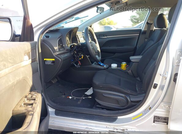 5NPD74LF0JH263372 2018 HYUNDAI ELANTRA Silver Vista interior delantera