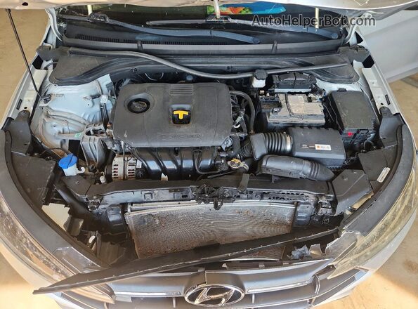 5NPD74LF0KH462343 2019 HYUNDAI ELANTRA Silver Rear interior view