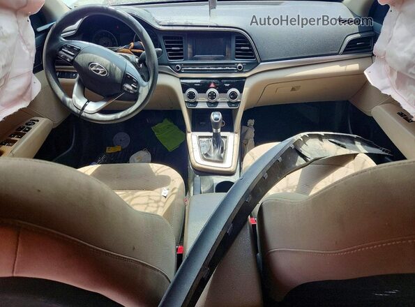 5NPD74LF0KH486240 2019 HYUNDAI ELANTRA White Dashboard view
