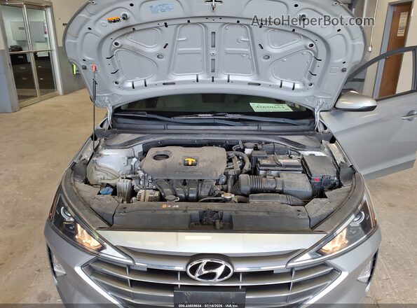 5NPD74LF0LH603543 2020 HYUNDAI ELANTRA Серебряный Вид сзади