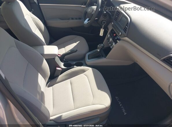 5NPD74LF0LH613411 2020 HYUNDAI ELANTRA Silver Front interior view