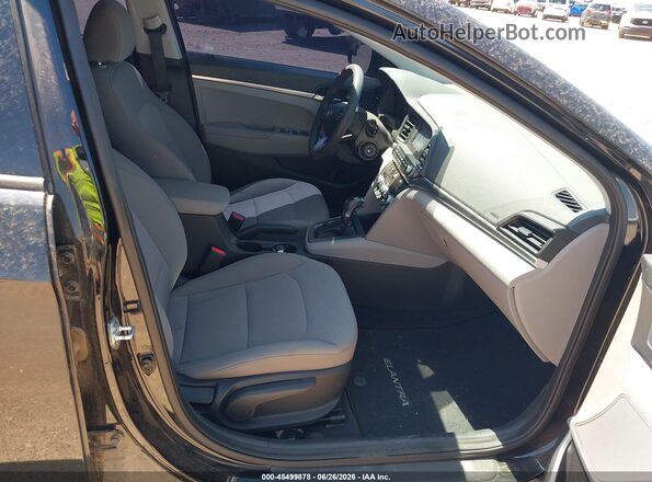 5NPD74LF0LH618012 2020 HYUNDAI ELANTRA Black Front interior view