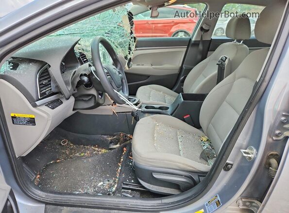 5NPD74LF1HH172637 2017 HYUNDAI ELANTRA Silver Widok wnętrza z przodu