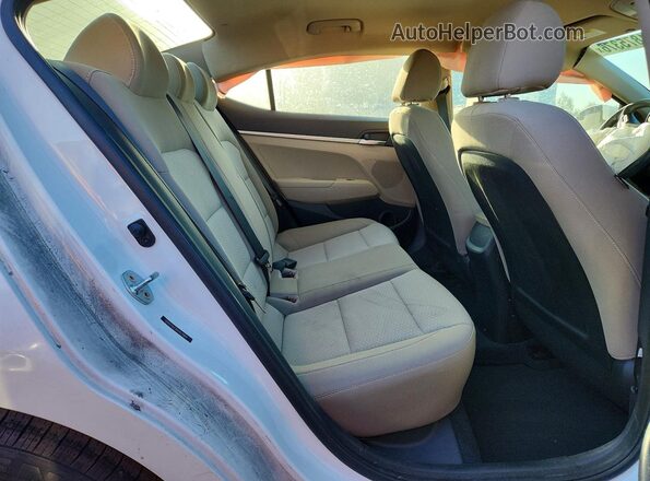 5NPD74LF1KH425804 2019 HYUNDAI ELANTRA White Հետևի նստատեղերի տեսք