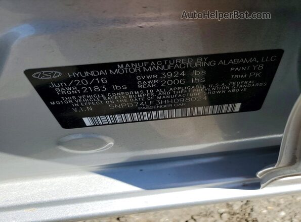 5NPD74LF3HH098024 2017 HYUNDAI ELANTRA Silver Widok komory silnika
