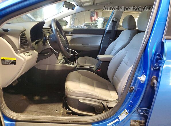 5NPD74LF3HH200194 2017 HYUNDAI ELANTRA Синий Вид салона спереди