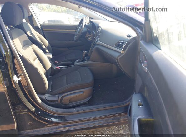 5NPD74LF3JH340333 2018 HYUNDAI ELANTRA Black Widok wnętrza z przodu