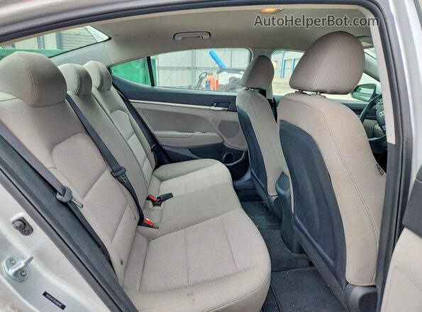 5NPD74LF3KH486913 2019 HYUNDAI ELANTRA Серебряный Вид задних сидений