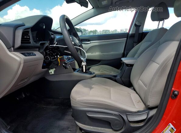 5NPD74LF3LH550076 2020 HYUNDAI ELANTRA Красный Вид салона спереди