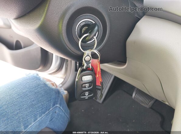 5NPD74LF3LH608879 2020 HYUNDAI ELANTRA Серебряный Вид панели приборов