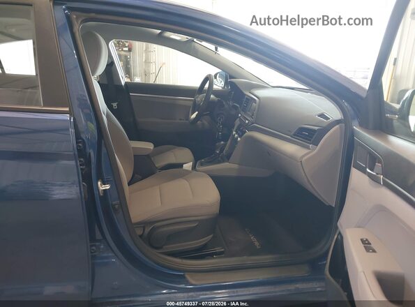 5NPD74LF3LH616321 2020 HYUNDAI ELANTRA Blue Вид салону спереду