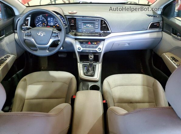 5NPD74LF4HH135405 2017 HYUNDAI ELANTRA Red Vista del salpicadero