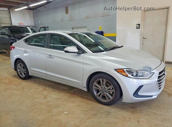 5NPD74LF4HH212077 2017 HYUNDAI ELANTRA Серебряный Передняя правая четверть