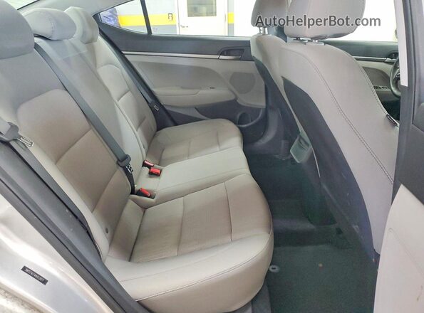 5NPD74LF4HH212077 2017 HYUNDAI ELANTRA Серебряный Вид задних сидений
