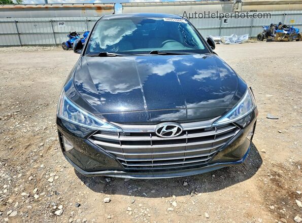 5NPD74LF4LH557490 2020 HYUNDAI ELANTRA Черный Вид спереди
