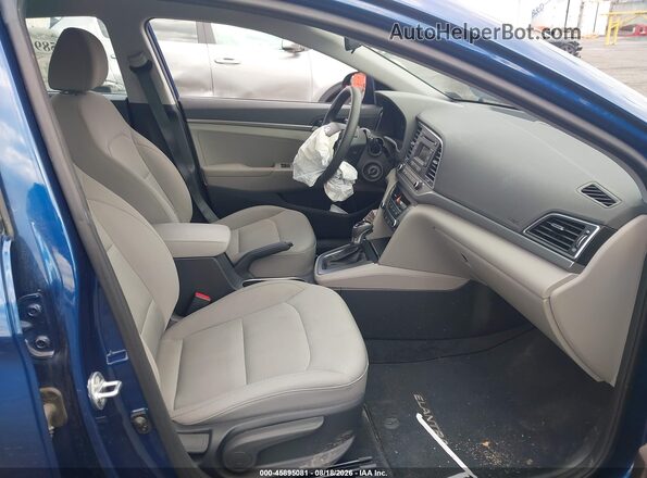 5NPD74LF5HH176383 2017 HYUNDAI ELANTRA Dark Blue Вид салона спереди